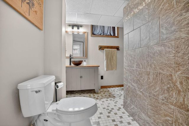6205 Kimball Avenue, Waterloo, IA 50701