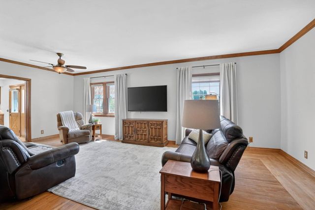 6205 Kimball Avenue, Waterloo, IA 50701