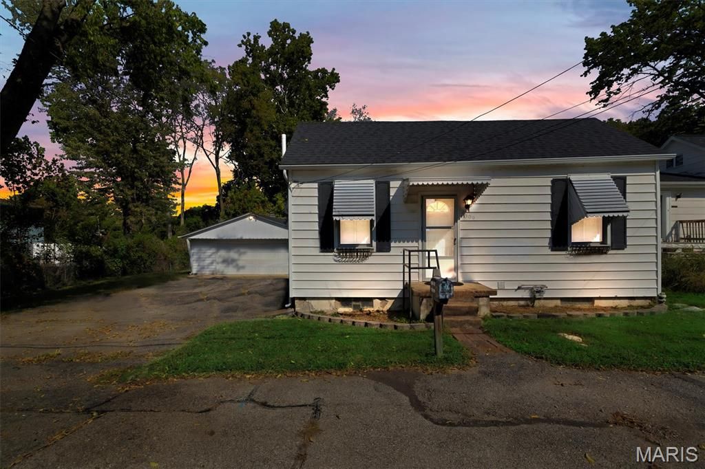 5309 Staely Avenue, Affton, MO 63123