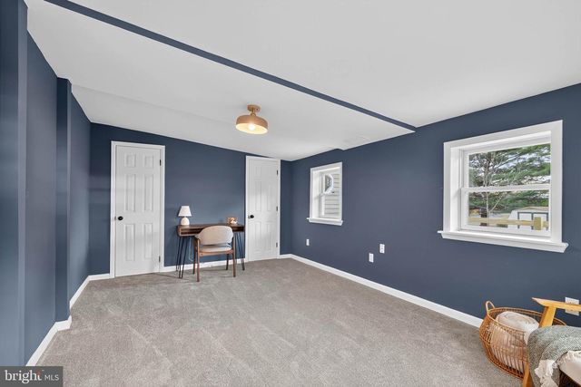 2472 LEAMAN RD, Ronks, PA 17572