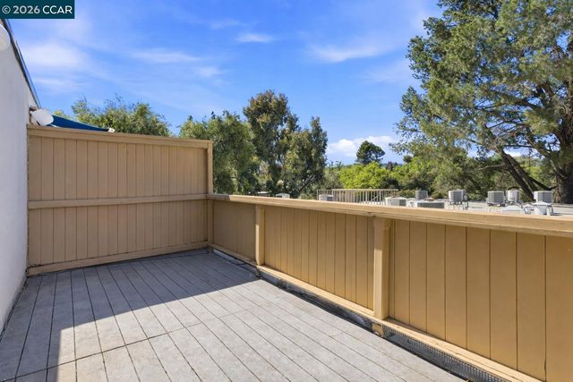 470 N Civic Dr 413, Walnut Creek, CA 94596