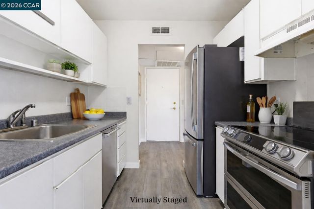 470 N Civic Dr 413, Walnut Creek, CA 94596