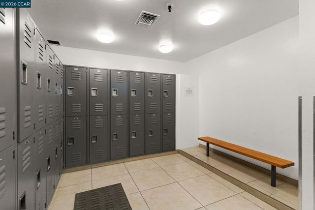 470 N Civic Dr 413, Walnut Creek, CA 94596