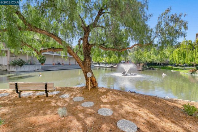 470 N Civic Dr 413, Walnut Creek, CA 94596