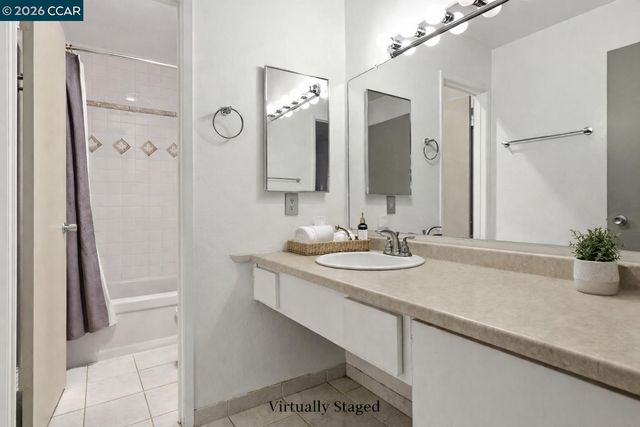 470 N Civic Dr 413, Walnut Creek, CA 94596