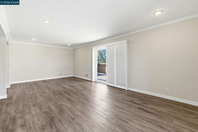 470 N Civic Dr 413, Walnut Creek, CA 94596