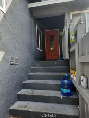 2066 el moran Street, Los Angeles, CA 90039