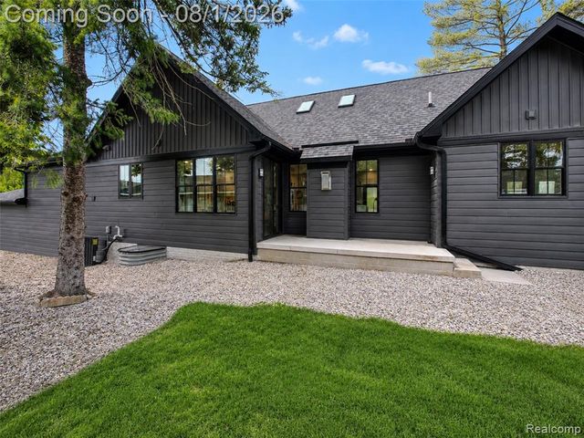 515 River Street, Northville, MI 48167