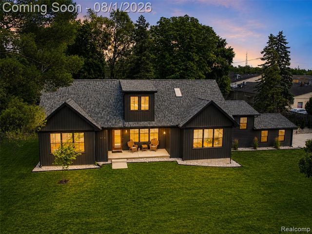 515 River Street, Northville, MI 48167