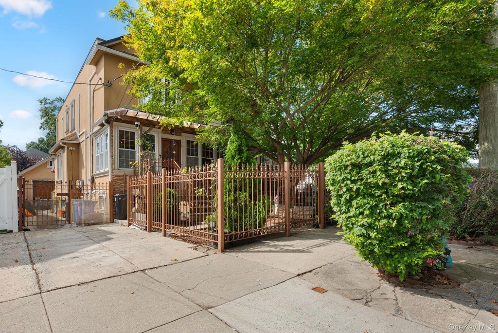 121-36 7th Avenue, College Point, NY 11356 — photo 2