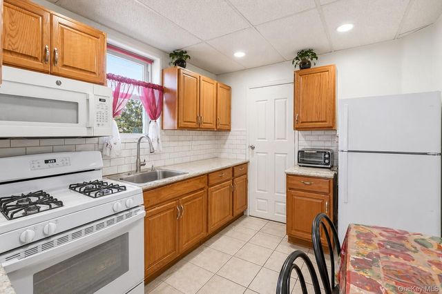 18601 Nashville Boulevard, Springfield Gardens, NY 11413