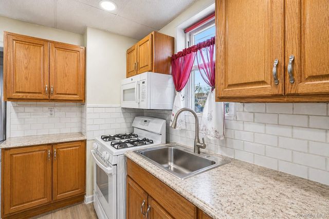 18601 Nashville Boulevard, Springfield Gardens, NY 11413