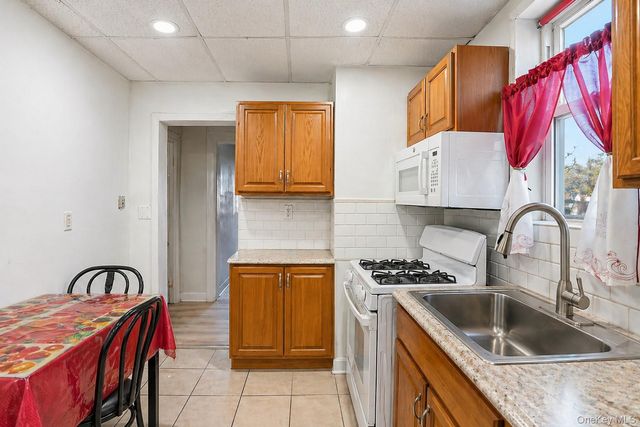 18601 Nashville Boulevard, Springfield Gardens, NY 11413