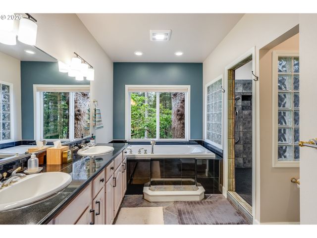 384 SUNSET Blvd, Cannon Beach, OR 97110