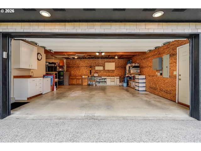 384 SUNSET Blvd, Cannon Beach, OR 97110