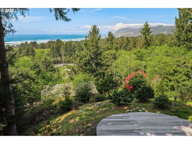 384 SUNSET Blvd, Cannon Beach, OR 97110