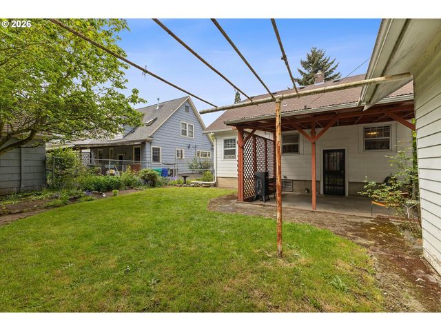 4064 N MASSACHUSETTS Ave, Portland, OR 97227