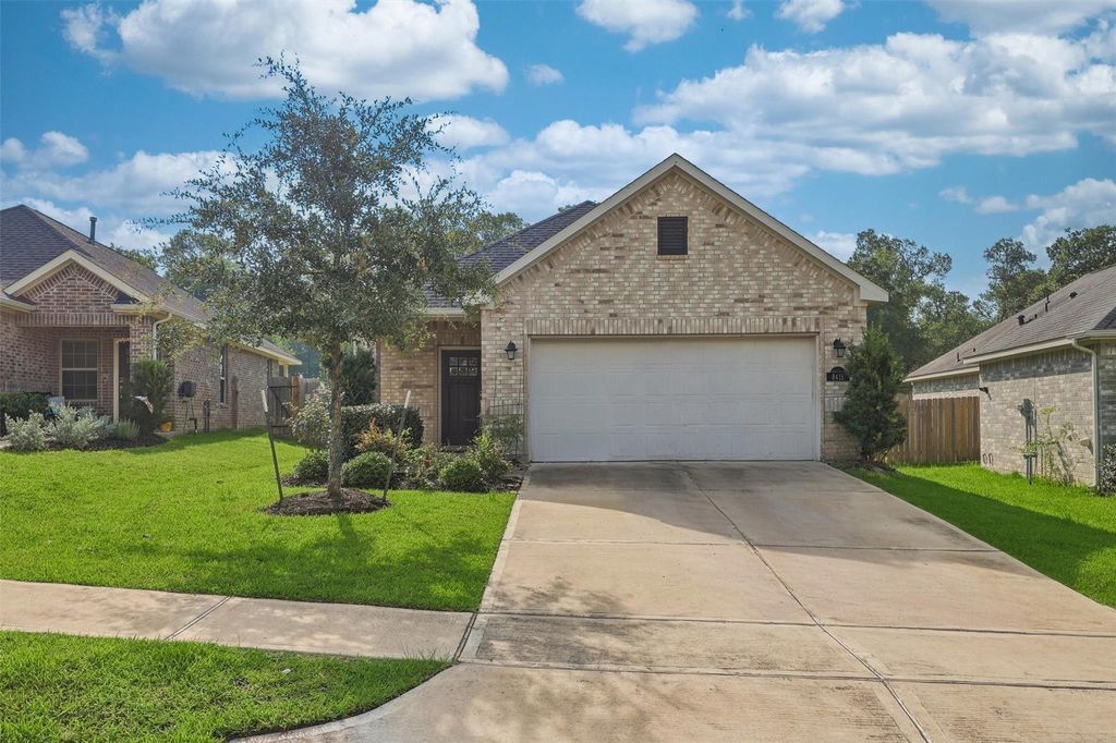 8415 Balding Drive, Fulshear, TX 77441