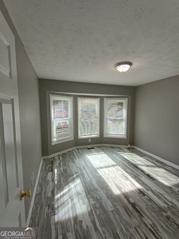 697 Pepperwood Trail, Stone Mountain, GA 30087