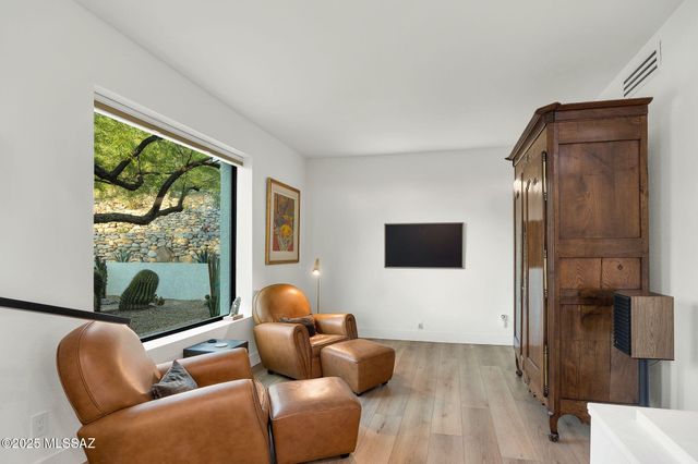 4518 N Camino Cardenal, Tucson, AZ 85718