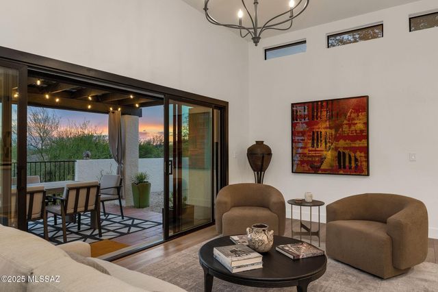 4518 N Camino Cardenal, Tucson, AZ 85718