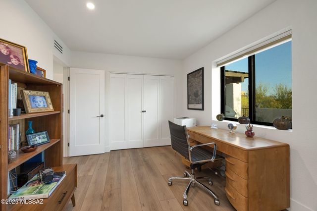 4518 N Camino Cardenal, Tucson, AZ 85718