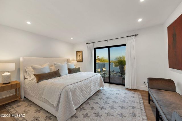 4518 N Camino Cardenal, Tucson, AZ 85718