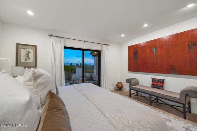 4518 N Camino Cardenal, Tucson, AZ 85718