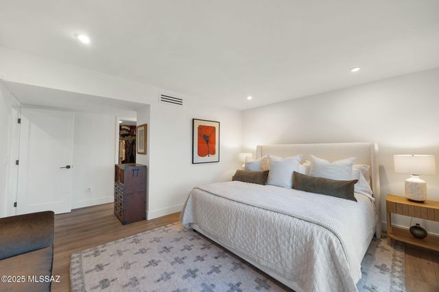 4518 N Camino Cardenal, Tucson, AZ 85718