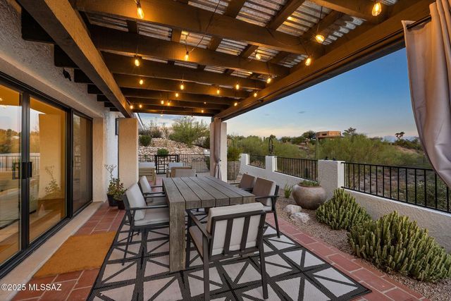 4518 N Camino Cardenal, Tucson, AZ 85718