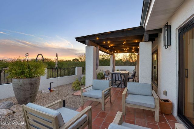 4518 N Camino Cardenal, Tucson, AZ 85718