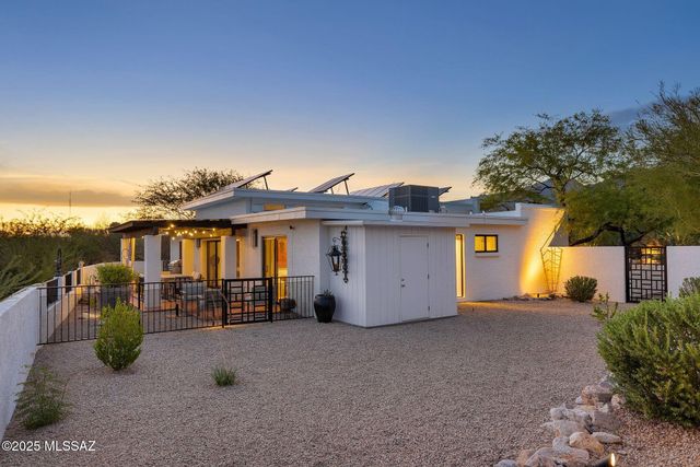 4518 N Camino Cardenal, Tucson, AZ 85718