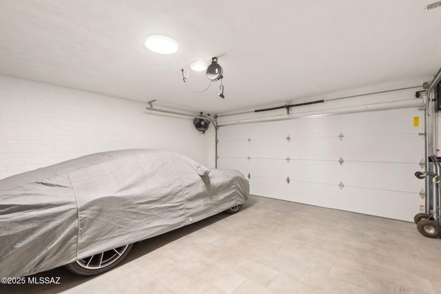 4518 N Camino Cardenal, Tucson, AZ 85718