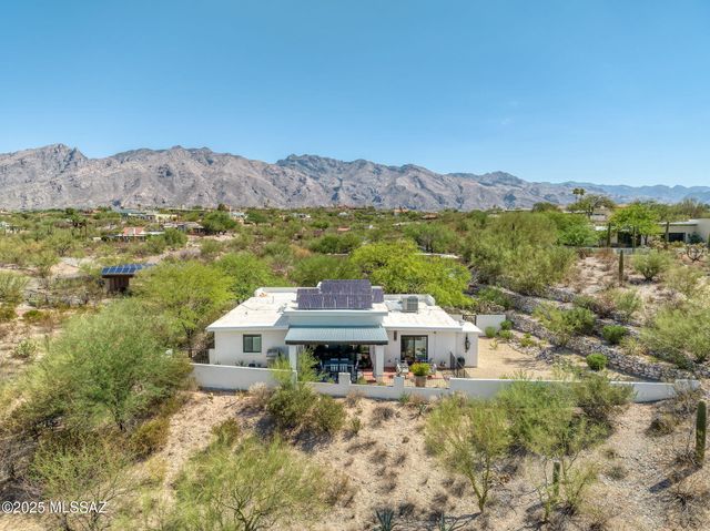 4518 N Camino Cardenal, Tucson, AZ 85718