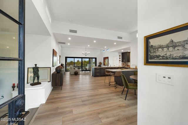 4518 N Camino Cardenal, Tucson, AZ 85718