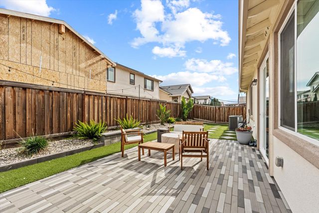 2687 Elderberry St, West Sacramento, CA 95691