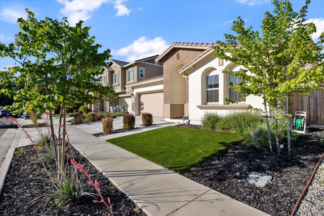 2687 Elderberry St, West Sacramento, CA 95691