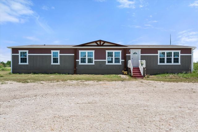 604 Lcr 208, Coolidge, TX 76635