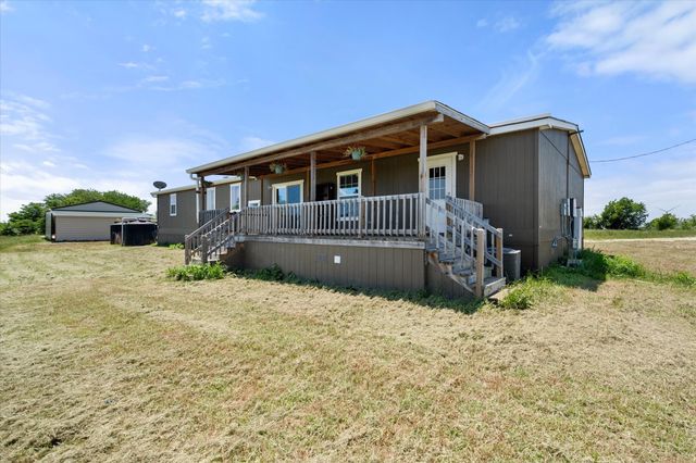 604 Lcr 208, Coolidge, TX 76635