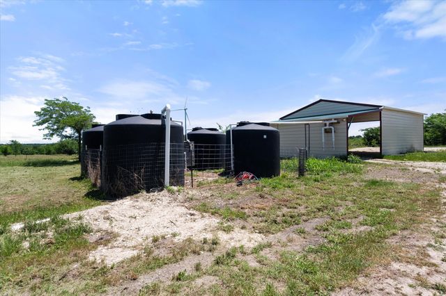 604 Lcr 208, Coolidge, TX 76635