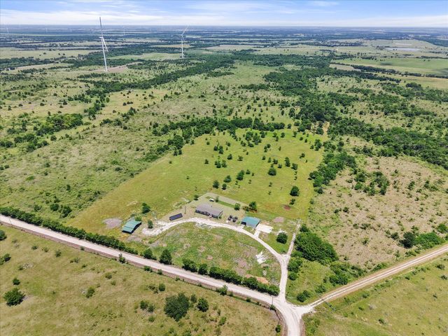 604 Lcr 208, Coolidge, TX 76635