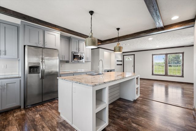 604 Lcr 208, Coolidge, TX 76635