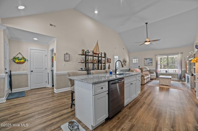 420 Crown Drive, Washington, NC 27889