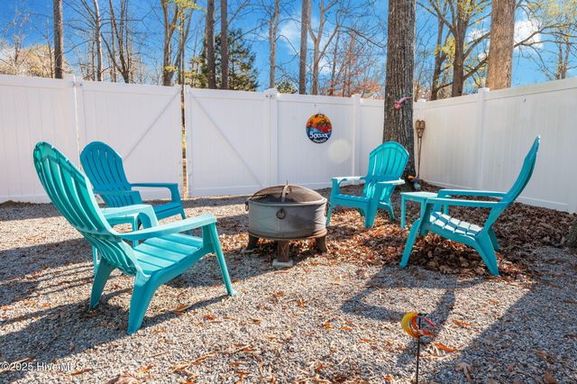 420 Crown Drive, Washington, NC 27889