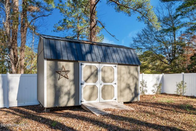 420 Crown Drive, Washington, NC 27889