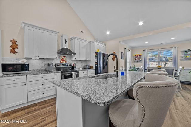 420 Crown Drive, Washington, NC 27889