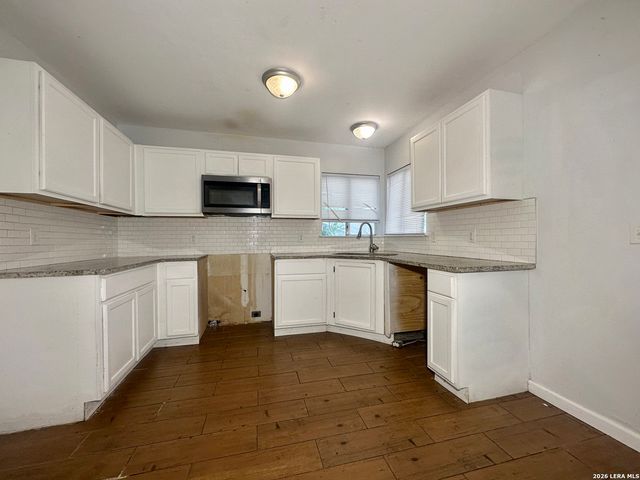 2611 Lakehaven, San Antonio, TX 78222