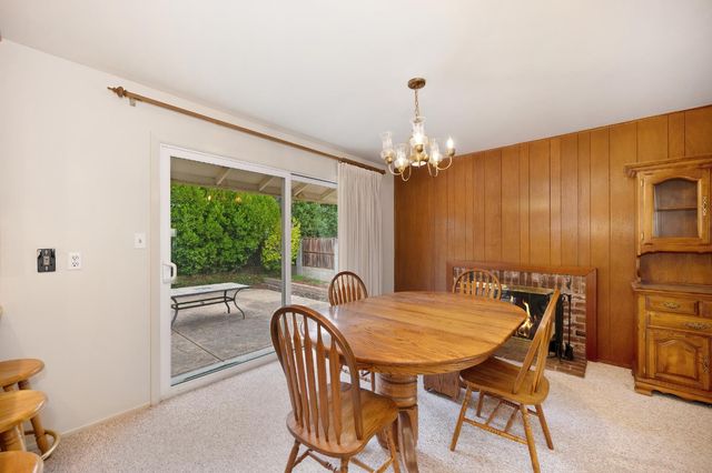 9113 Rosewood Dr, Sacramento, CA 95826