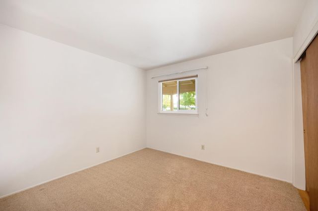 9113 Rosewood Dr, Sacramento, CA 95826