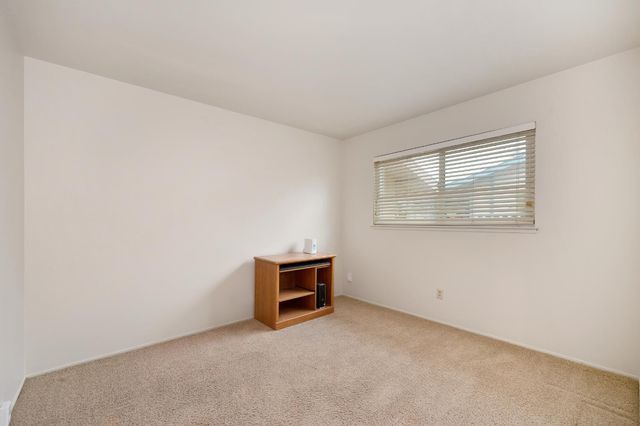 9113 Rosewood Dr, Sacramento, CA 95826